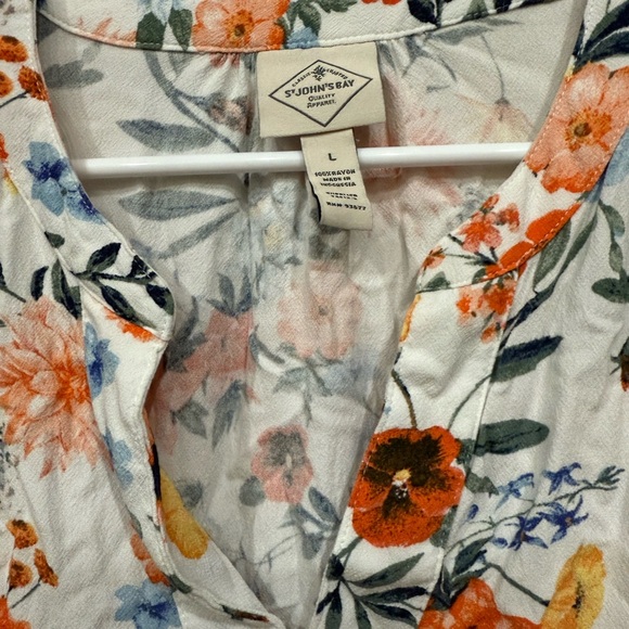 St. John's Bay Floral Blouse - White, Orange, Blue. Rayon size large - Picture 2 of 16